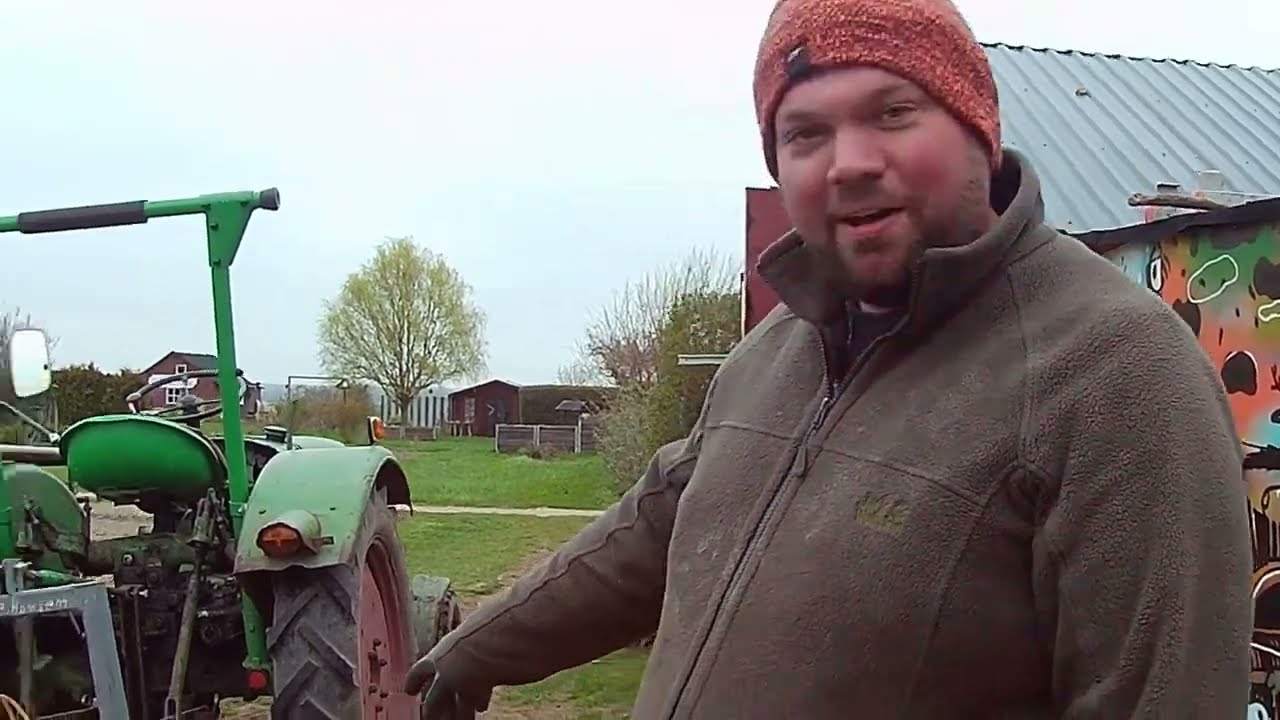 Kartoffeln und Zwiebel auf dem Hauptacker setzen mit Kartoffelsetzmaschine und Fendt Farmer 1