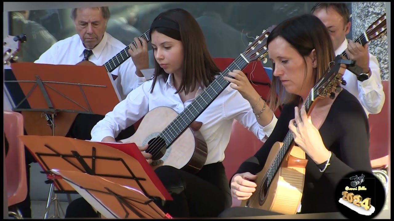 TROVIERI in concerto, orchestra di chitarre classiche