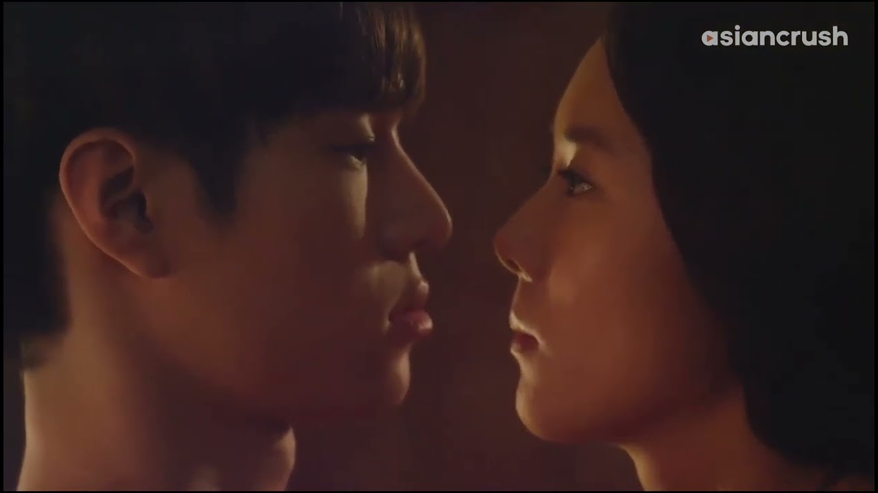 Go Kyung Pyo and Clara Lee hot scene in movie
