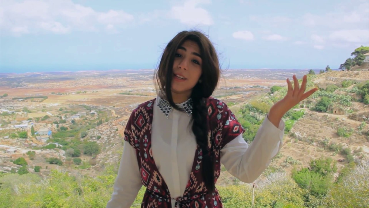 وردة الفاخري | كليب اسمك برقة - Warda | Esmek Barqa