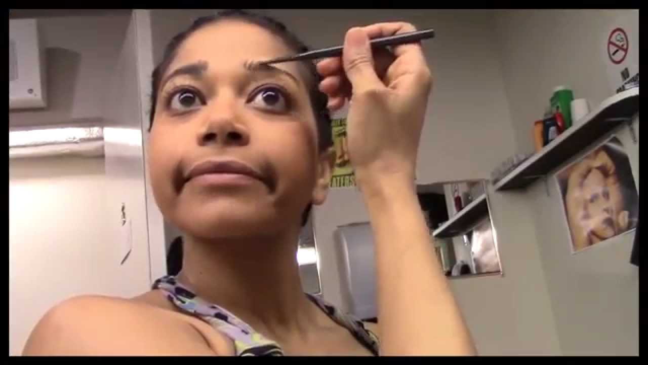 Episode 4 - Total Package: Backstage at HEDWIG AND THE ANGRY INCH with Rebecca Naomi Jones