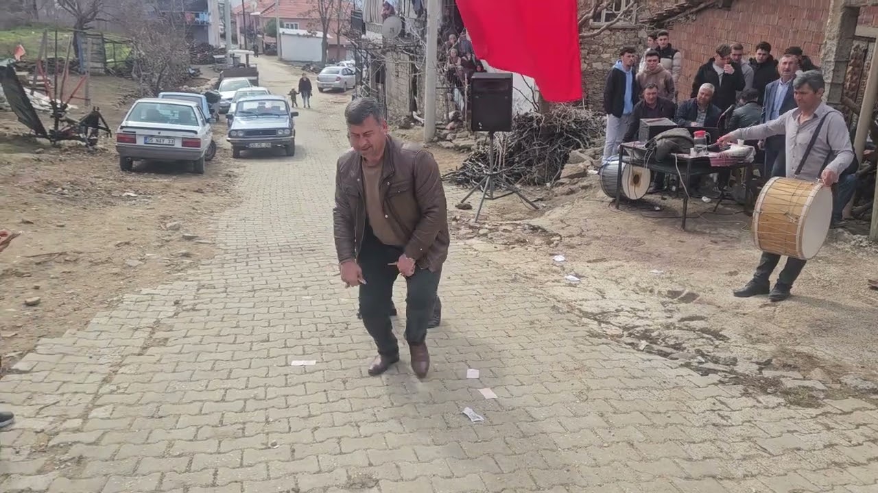 DEMİRCİ'nin KULALAR KÖYÜNDE ÖREN'Lİ KLARNETÇİ AŞIK ve ERDOĞAN KÖSE ESKİN DERESİ OYNUYOR 25-02-2024