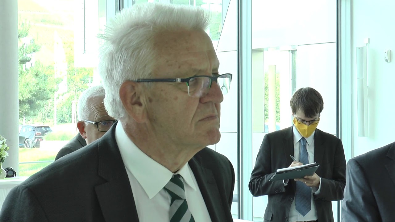 Ministerpräsident Kretschmann zu Besuch bei Bürkert in Criesbach | GSCHWÄTZ - Das Magazin