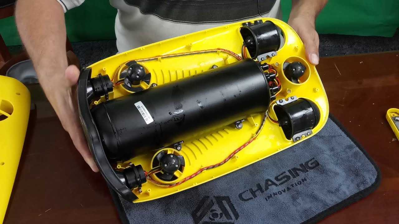 A look inside and cleaning the Gladius Mini Underwater ROV.