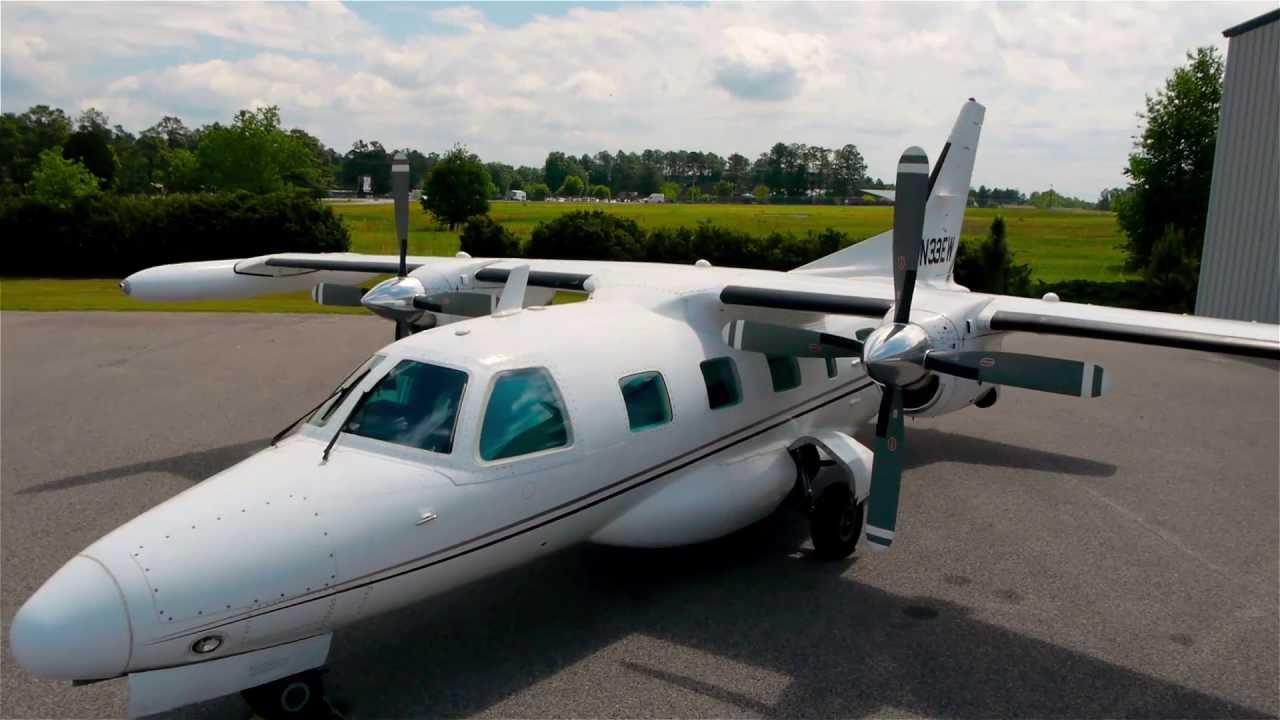 Mitsubishi MU-2 N33EW