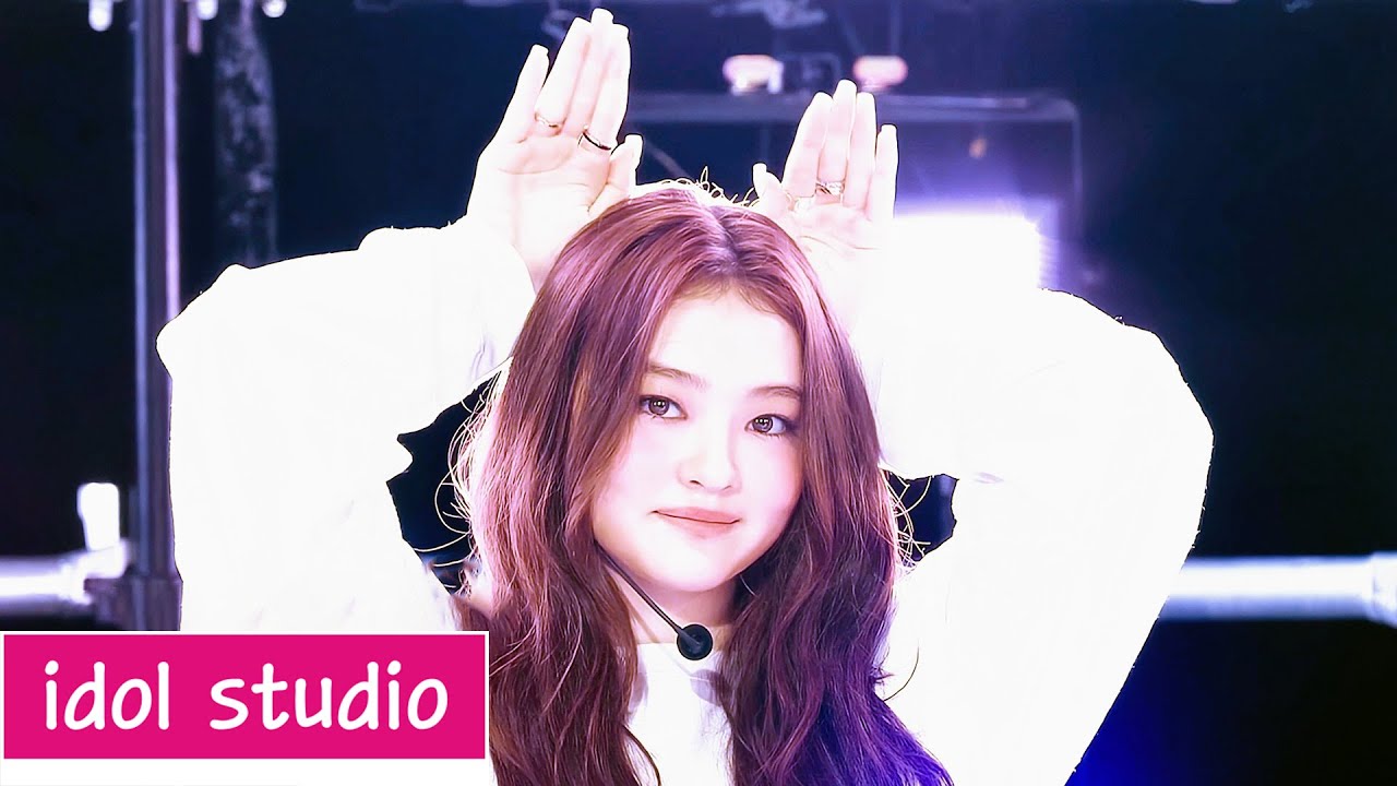 MEOVV - &lsquo;MEOW&rsquo; (교차편집 Stage Mix)