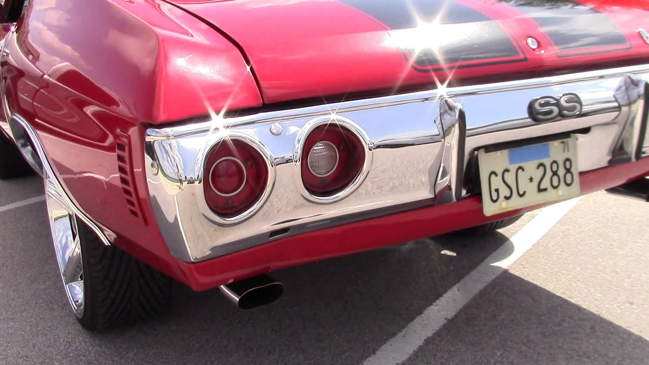 1971 Chevelle SS . Exhaust Sounds .