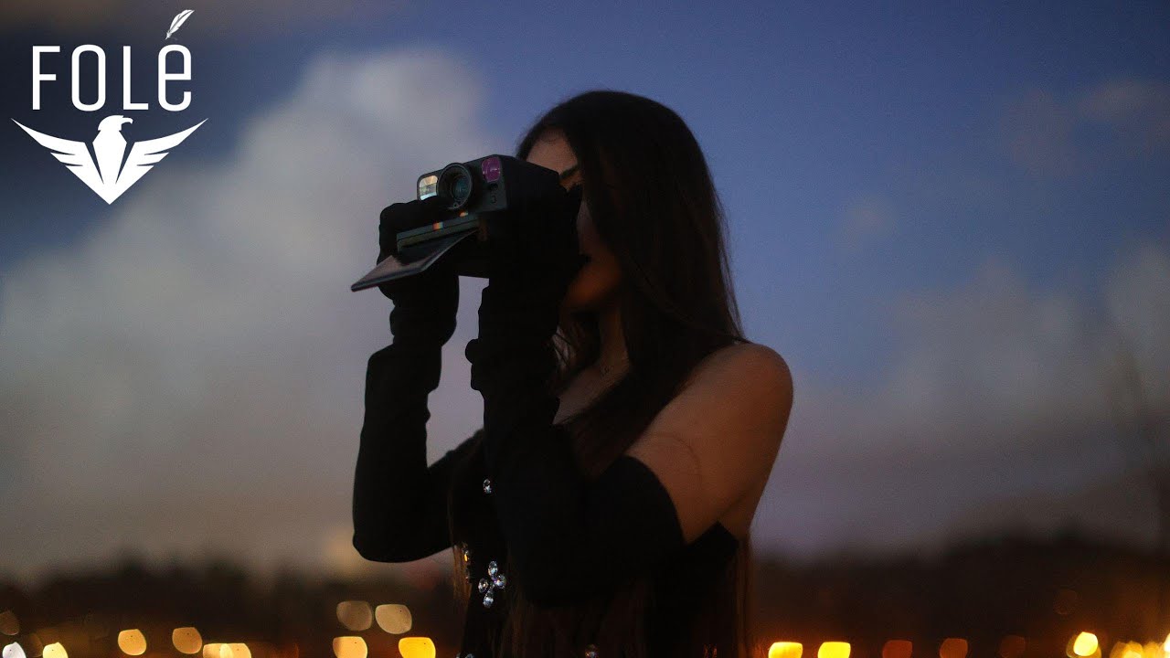 Vanesa Sono - Polaroid