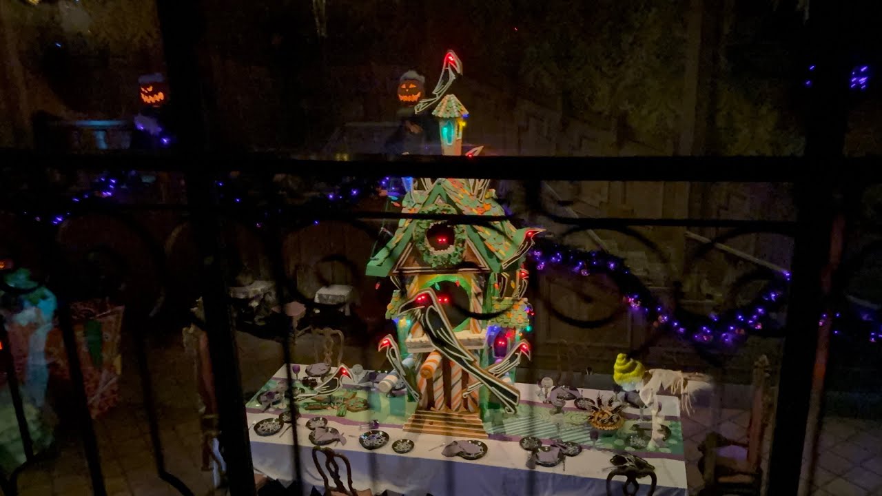 Haunted Mansion Holiday 4K POV with Excellent Lighting Disneyland 2025