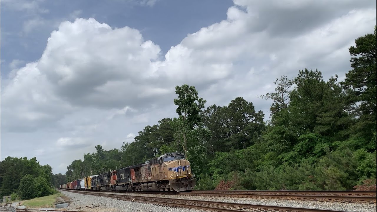 UP 5618 Leads NS 153 Thru Duluth, GA 5/24/2022