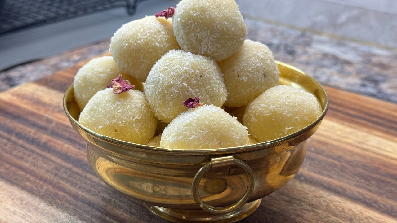 मलाई लड्डू जिसे बनाना बहुत आसान है Halwai ￼Style 5 minutes coconut Laddu recipe | 