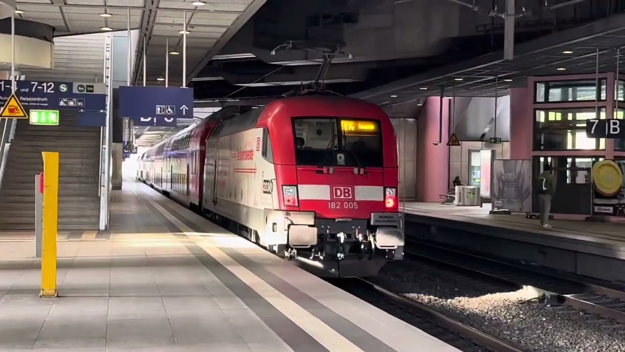 Taurus „Verkehrswende“ 182 005 mit RB 14 in Berlin Südkreuz