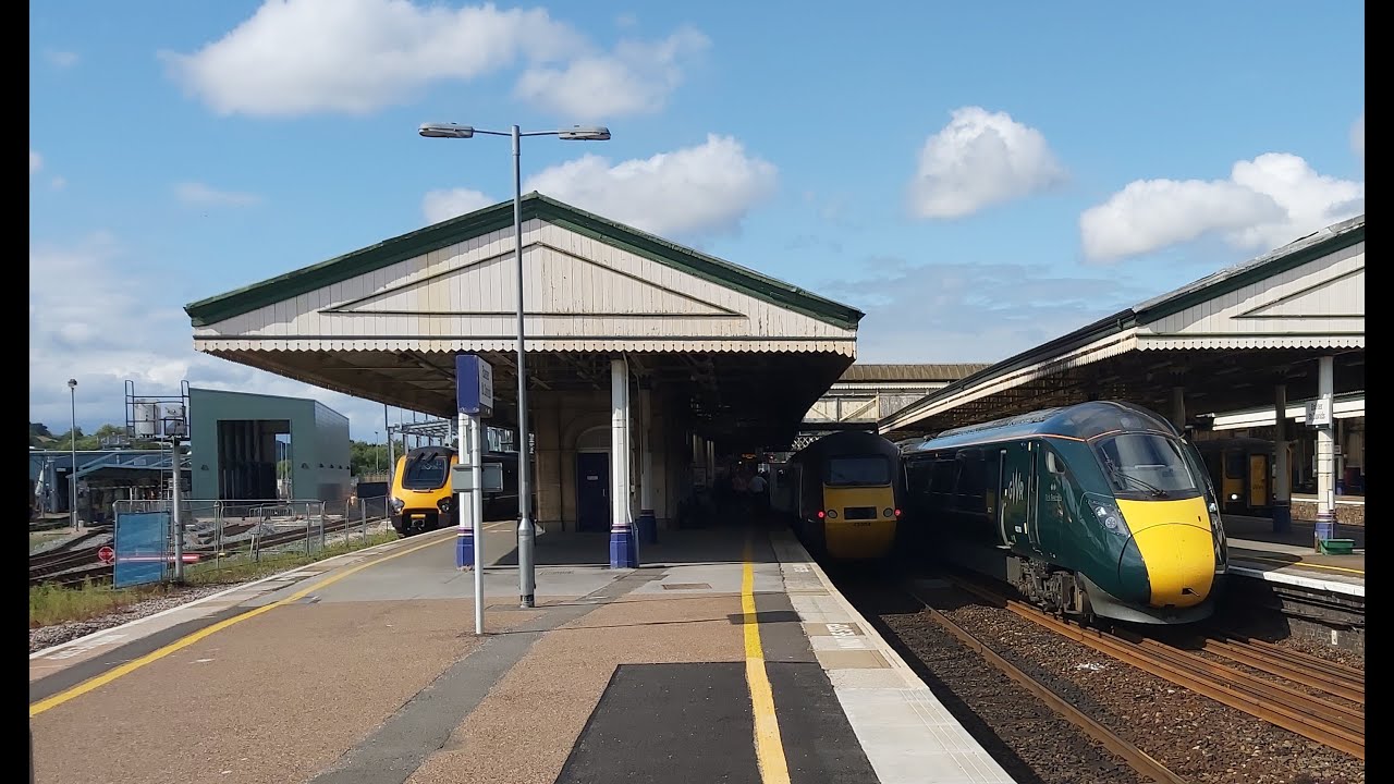Trains At Exeter St Davids 4K