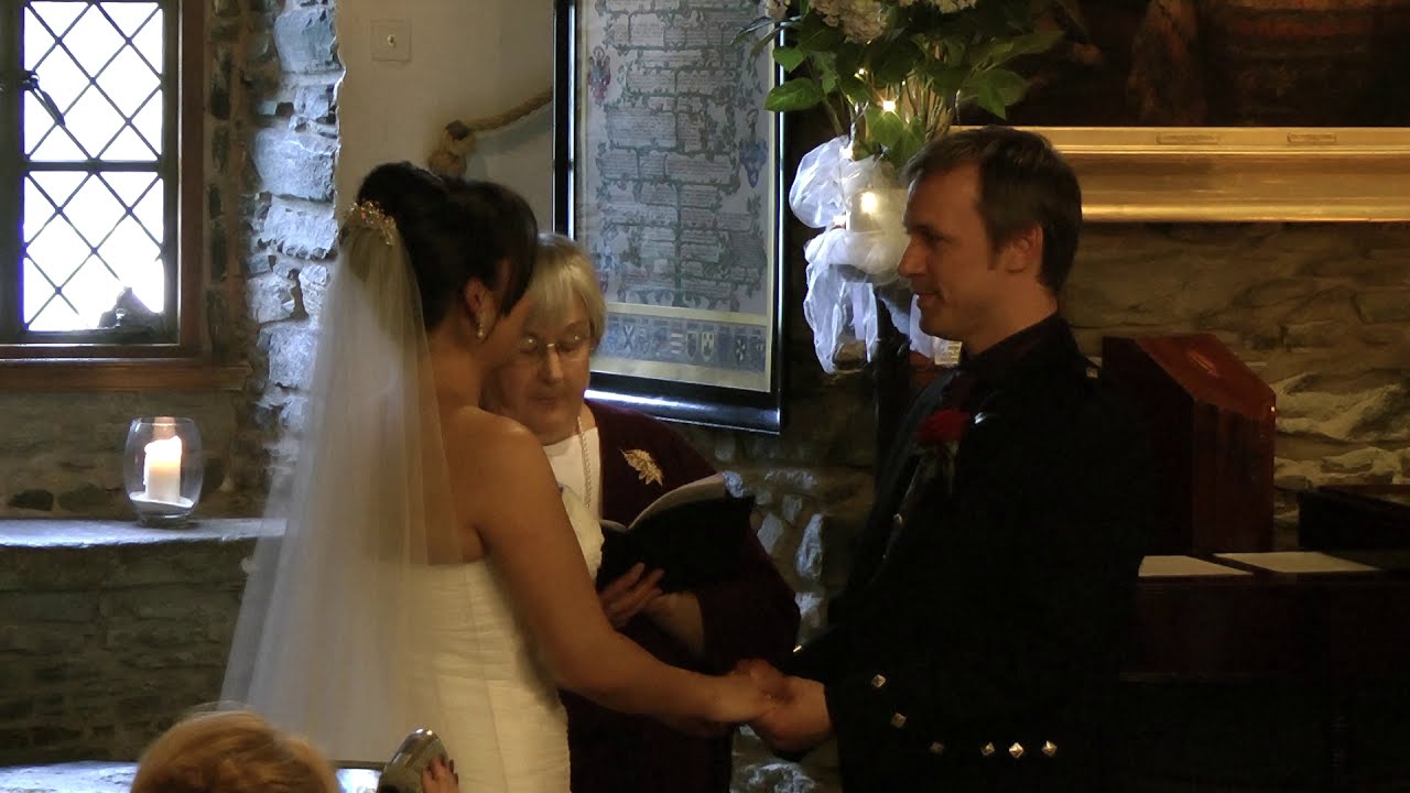 Bb and DD Wedding - at the Eilean Donan Castle - Scottish Highlands