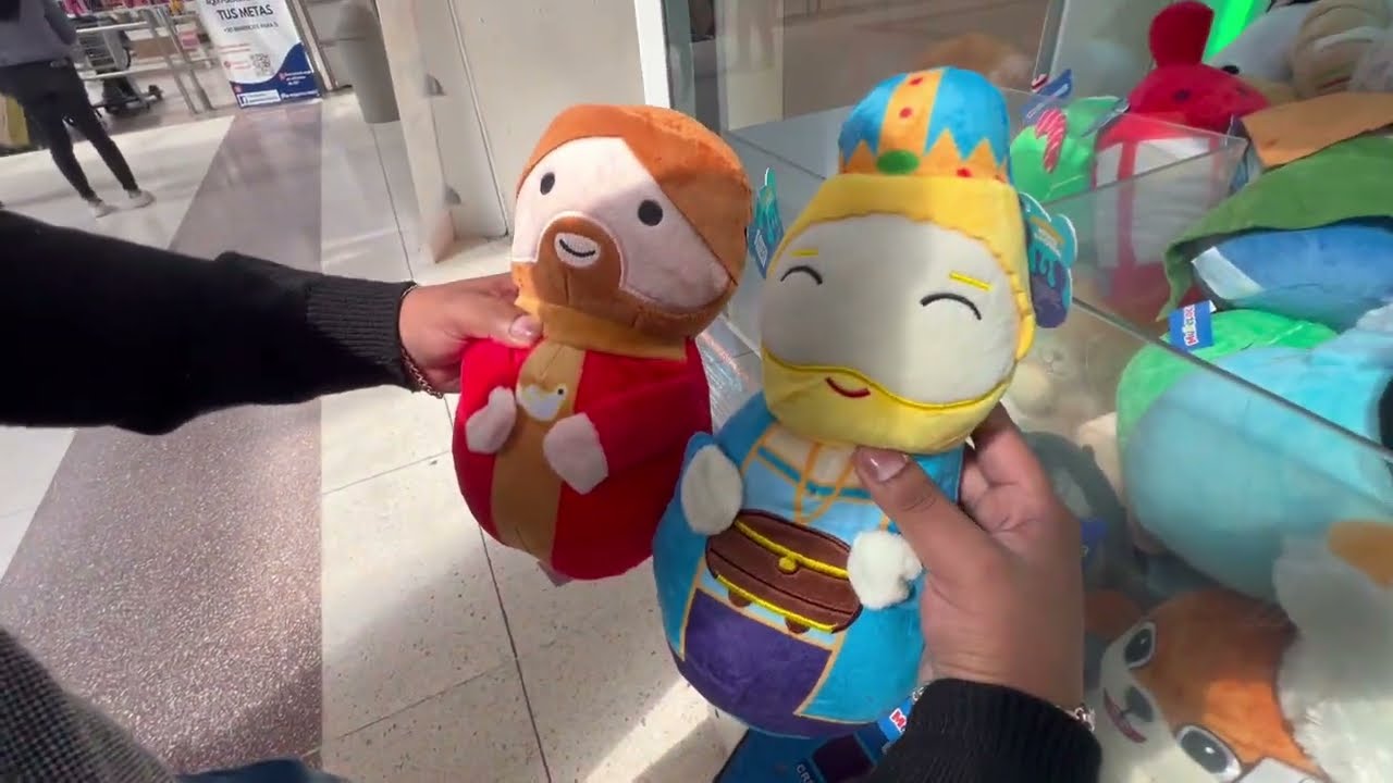 ESPECIAL FIN AÑO  Cap. 9 temporada NAVIDEÑA en la maquina de garra MUÑELOCOS