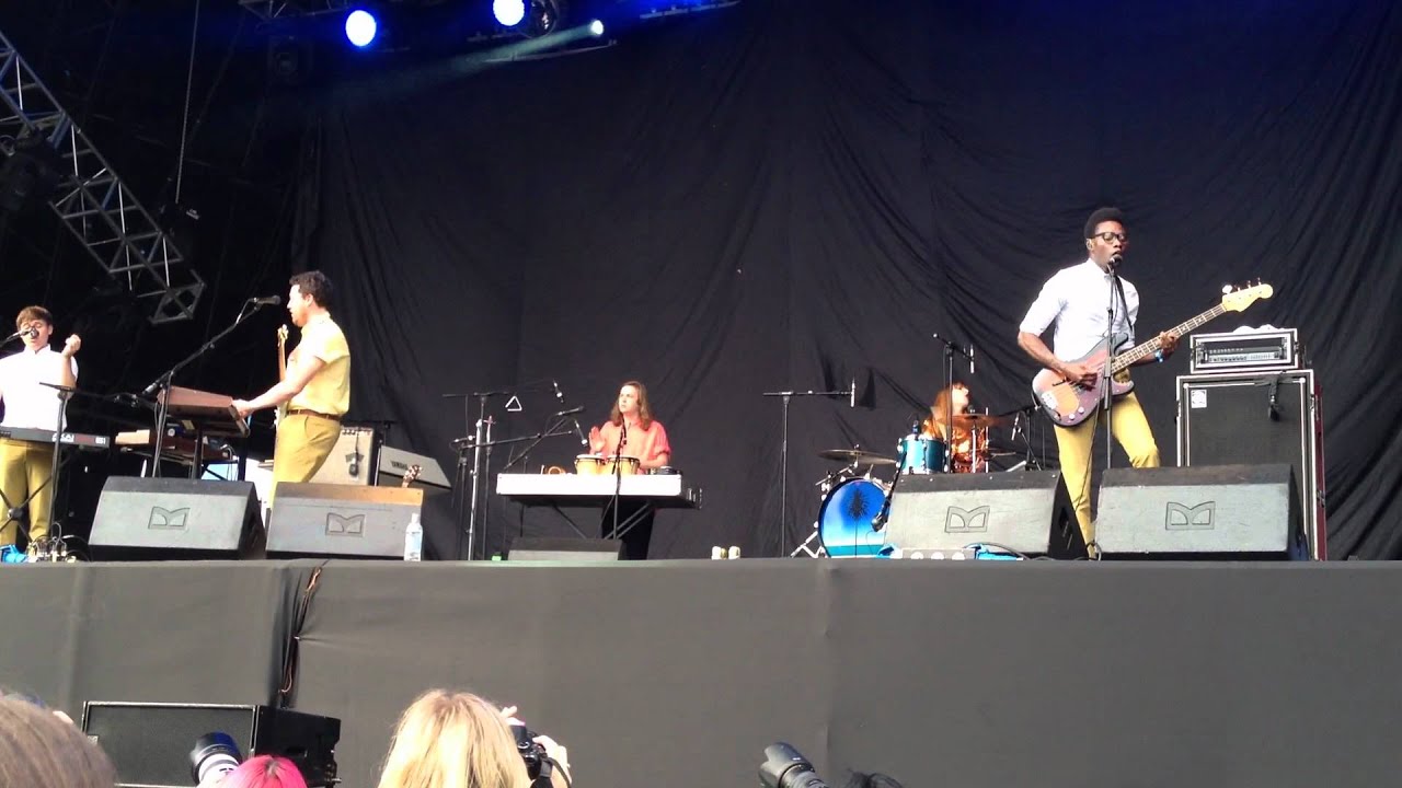 Metronomy - Holiday @ Field Day 2012