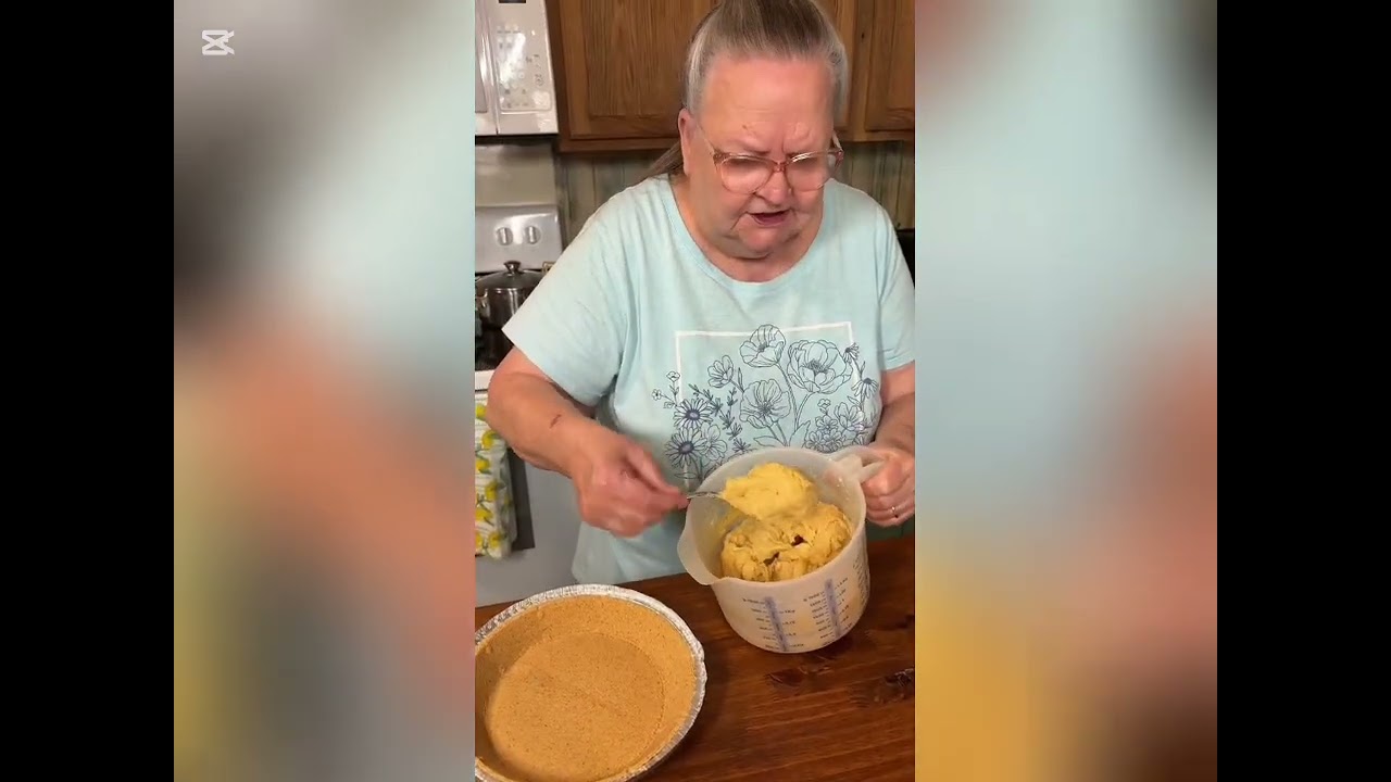 My Easy Peanut Butter Pie 🥧 🤤 Cooked by mamawgailcooks 