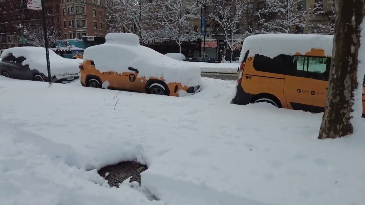 Massive Snowfall In New York City 🌆 