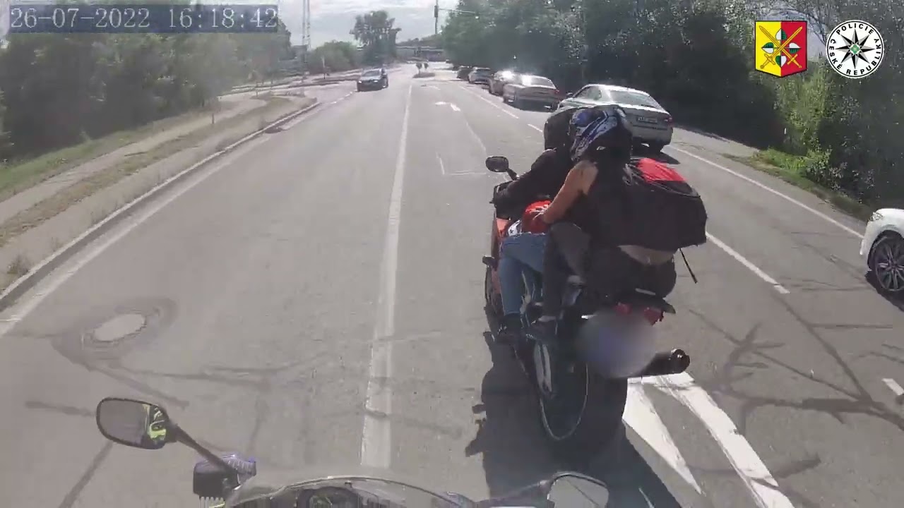 Policie ČR: Pronásledování řidiče motocyklu