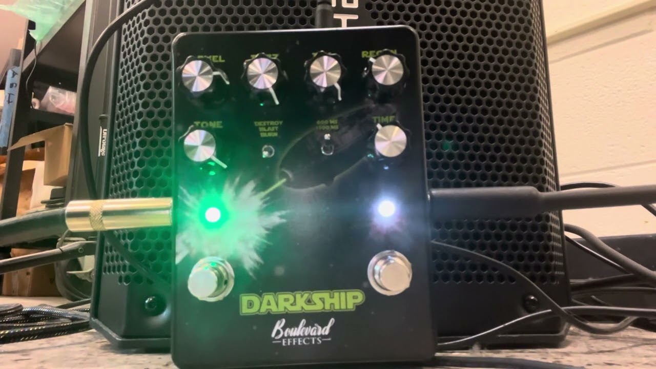 Boulevard Effects Darkship fuzz delay pedal Schecter guitar