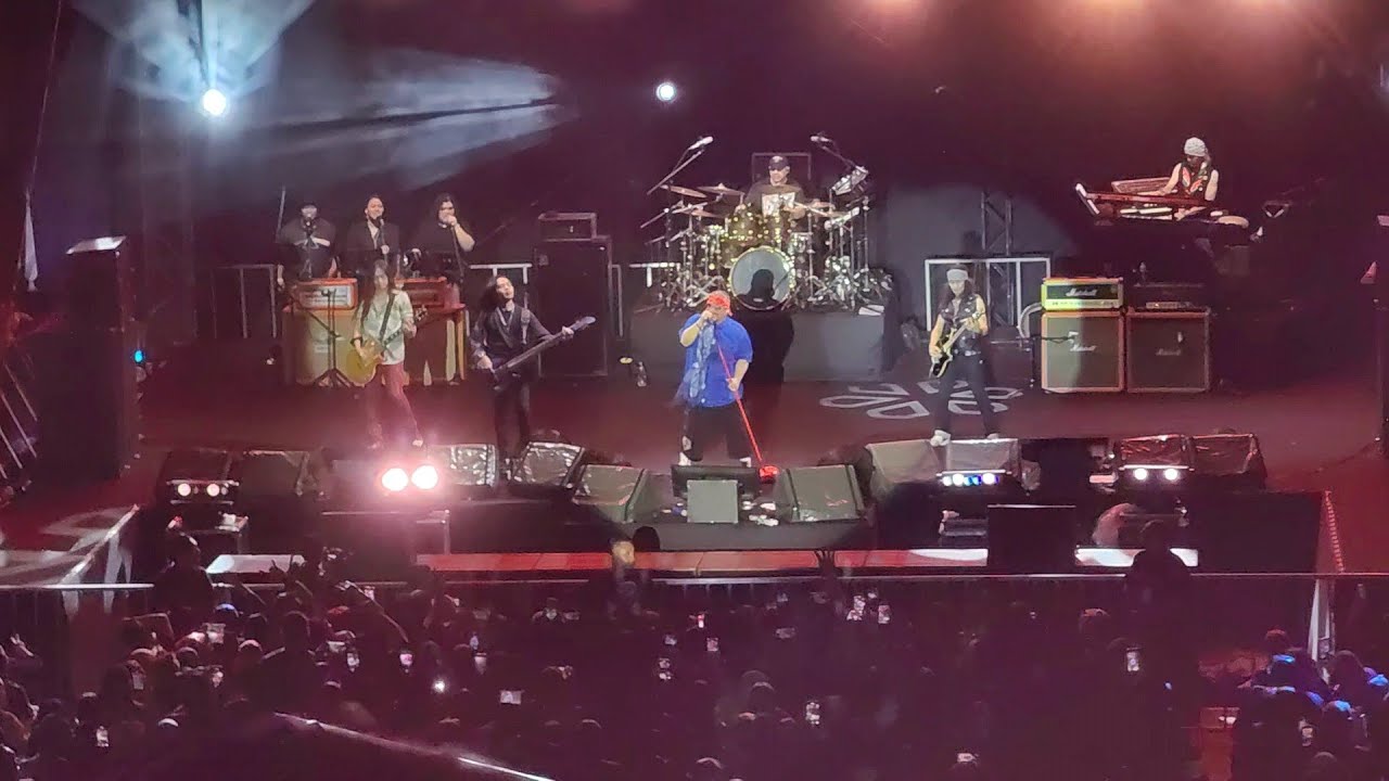 Meremang tengok diorang perform! Awie Kiddin - Mentari Merah di Ufuk Timur Live Konsert Rockology JB
