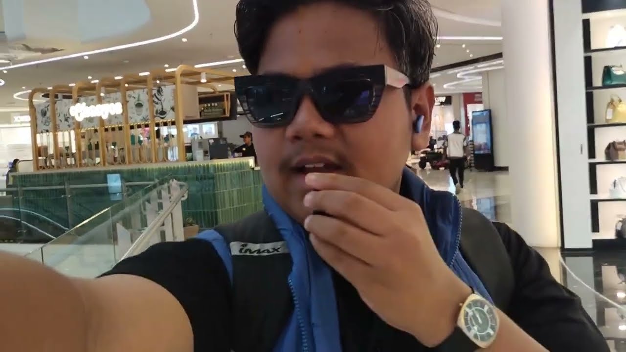 Electronic City ಲೀ RR5 ಲುಲು ಮಾಲ್ 🤩 ಗೆ ಬಂದೆ |  i Meet Africans They Said mee WT* 😂 why r you  ⏺️ 🥵