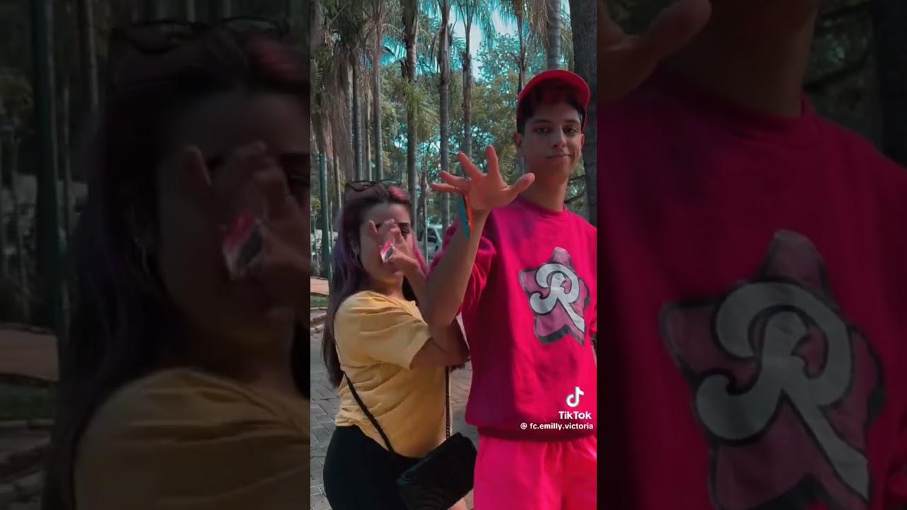 Emily Vick e Leozinho carro nov