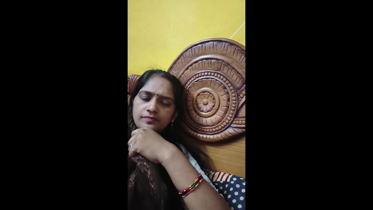 Indu Maurya vlog is live aao friends live baten karte Hain ❤️🙏👍