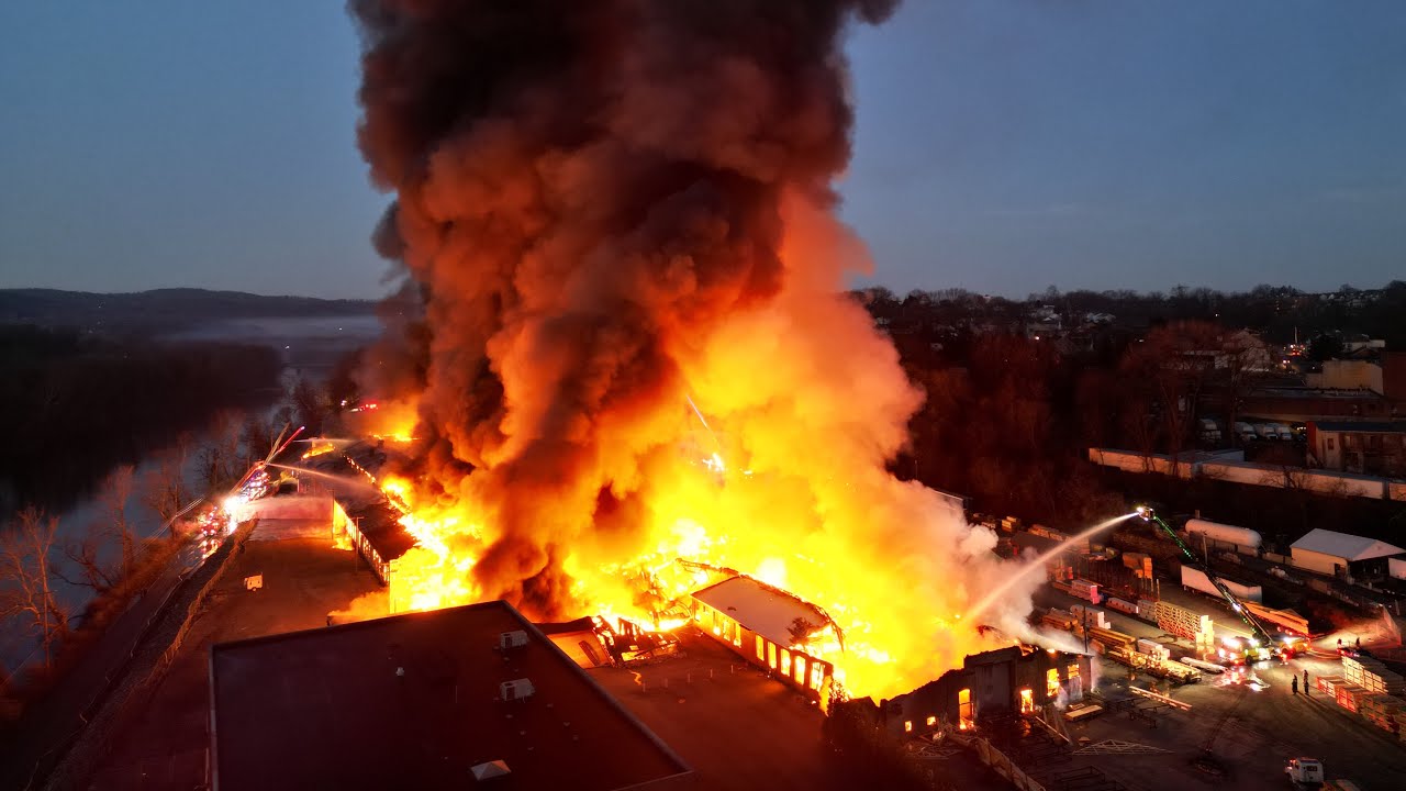 ***MASSIVE*** Multiple Alarm Fire Destroys Multiple Businesses, West Easton, Pennsylvania - 4.4.23