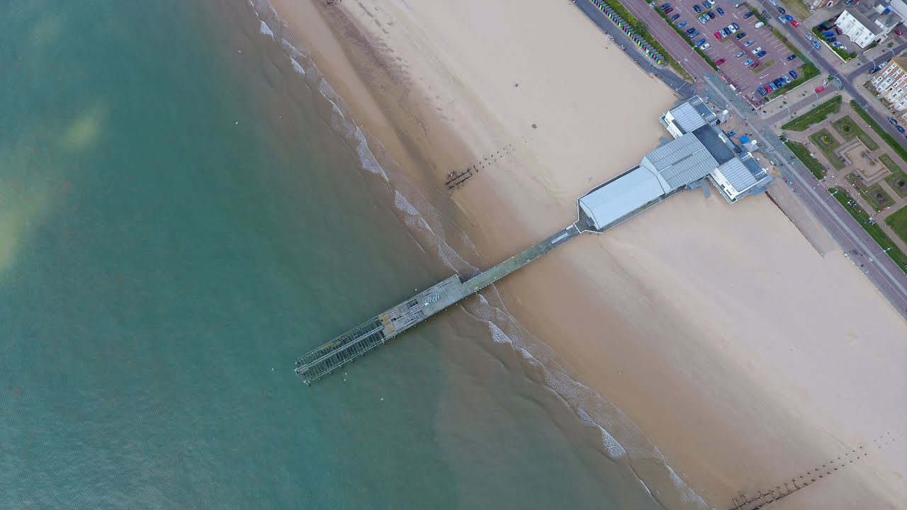 DJI Phantom 4 4K Drone Footage of Lowestoft Beach & Parkrun.