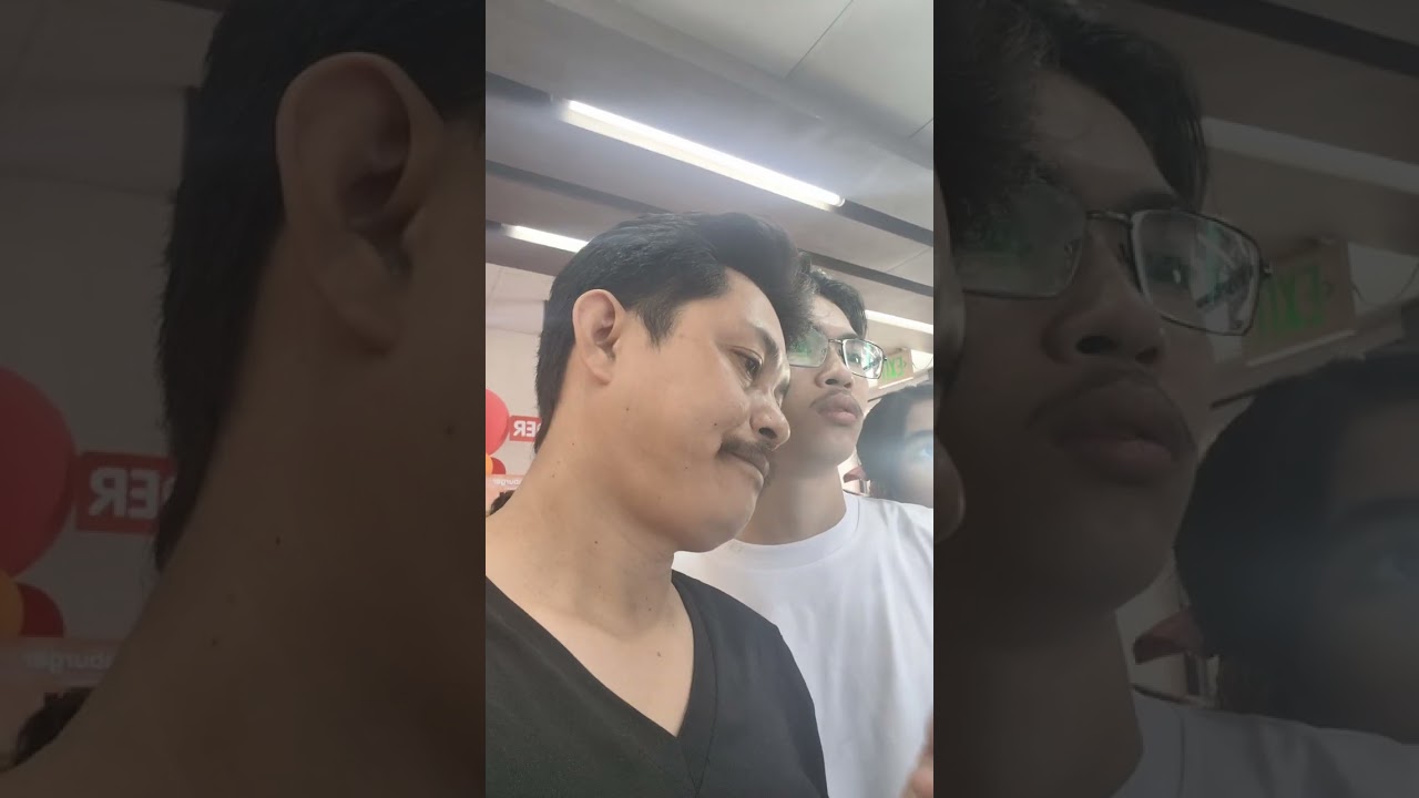 Kain muna kami ng mga anak ko sa Jollibee bay laguna 