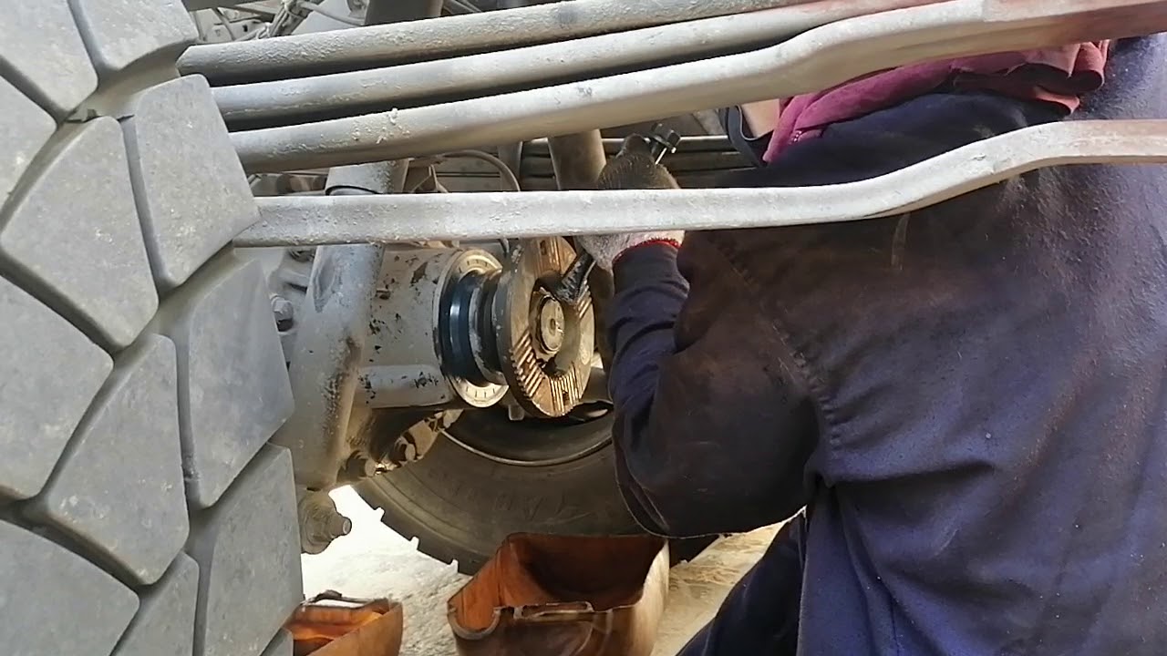 Mercedes-Benz actros 2040 fixed differential seal