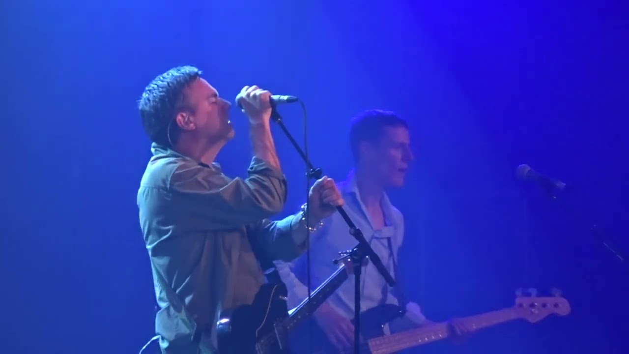 Hard-Fi - Tied up too tight - Live @ New Century Hall, Manchester - 09/2022