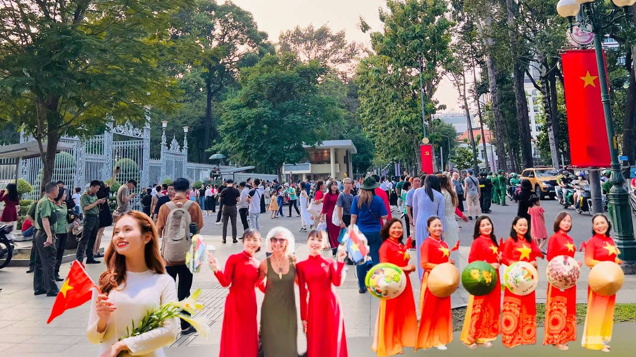 Dinh Độc Lập Ngày Cuối Tuần Nhộn Nhịp