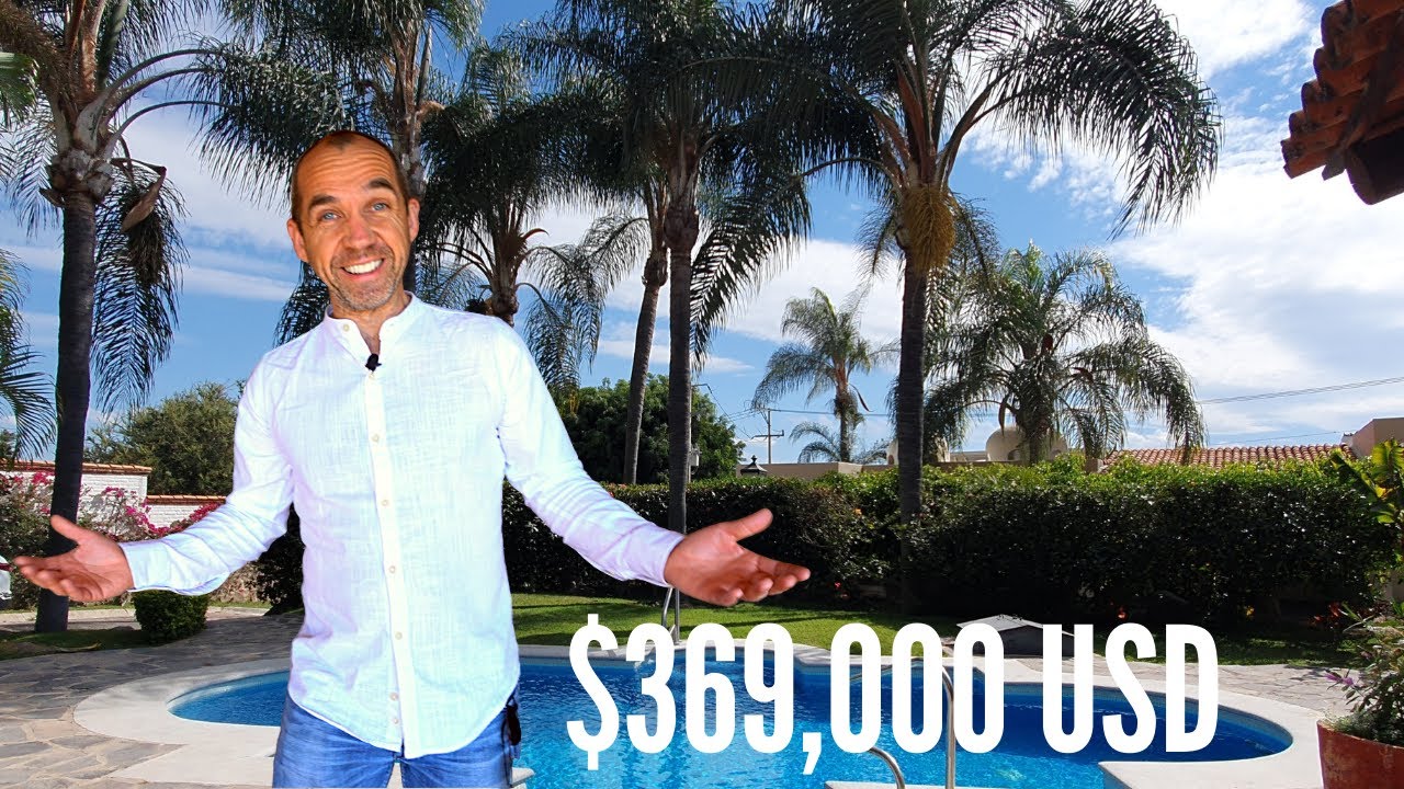 ONE LEVEL HOME FOR SALE IN AJIJIC ┃ 3 BEDS, GATED, POOL┃ $369,000 USD ┃LAKE CHAPALA, MEXICO