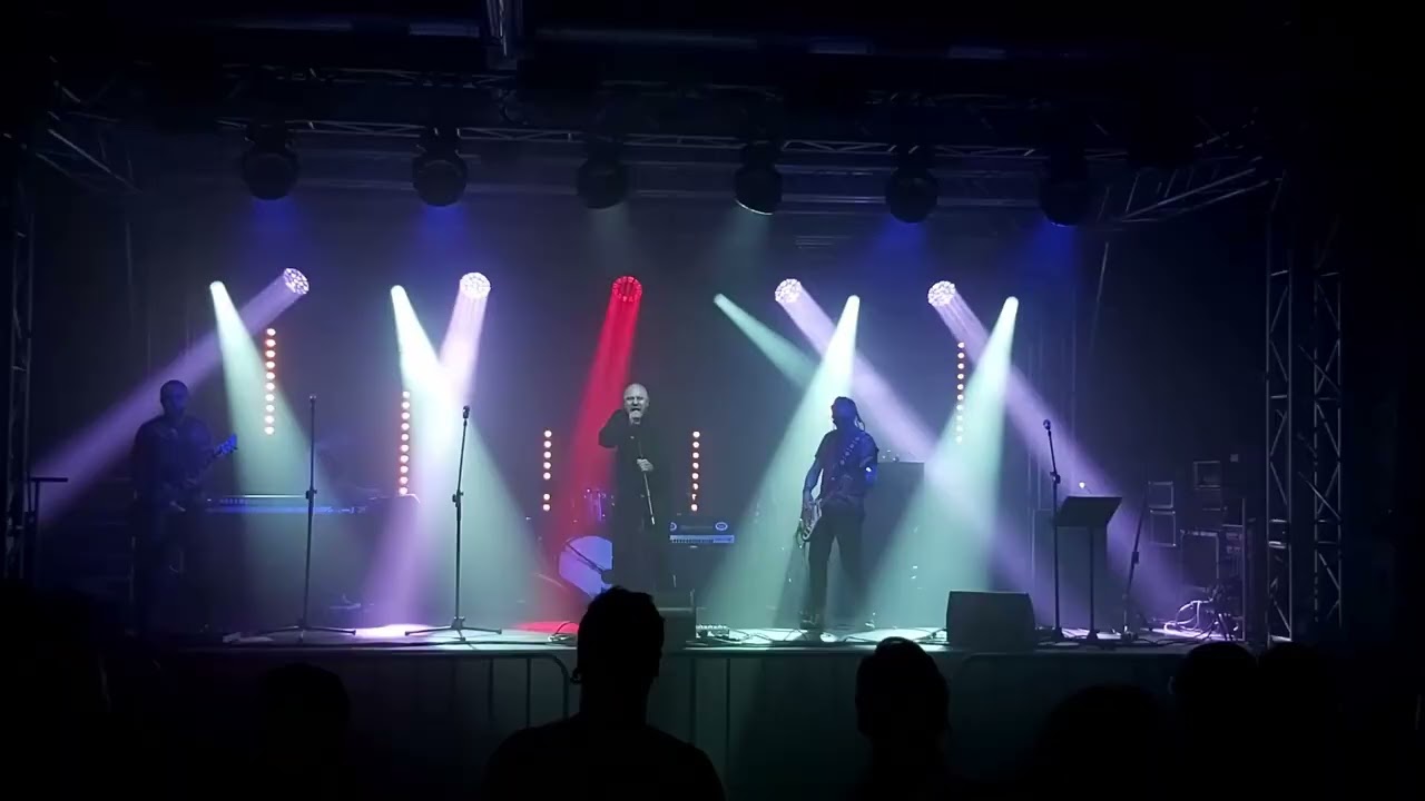 LUDZIE WSCHODU (cover zespołu Siekiera) Zjednoczone Siły Rockowe & Marcin Borchardt