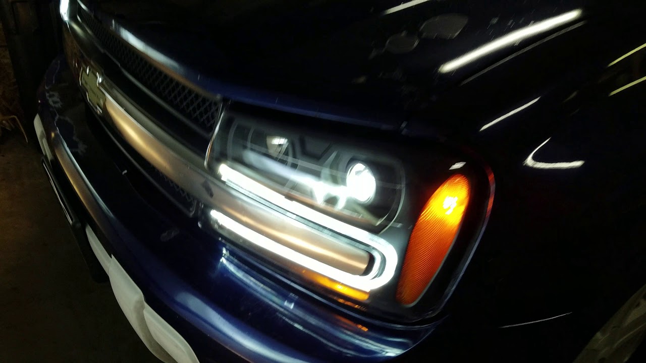 Testing Projector LED Headlights in 2003 Chevrolet TrailBlazer with Quad Beams and Auto Fogs