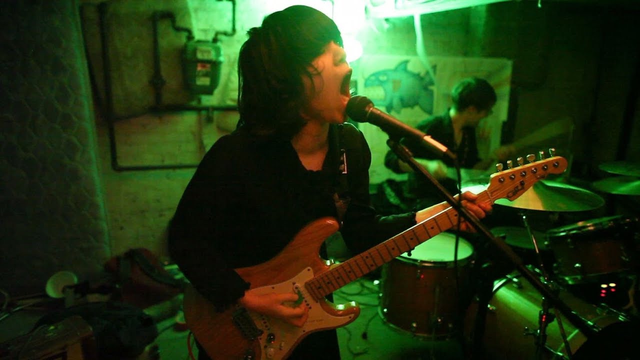 Screaming Females 1.21.11 in a New Brunswick basement 41 songs part 1