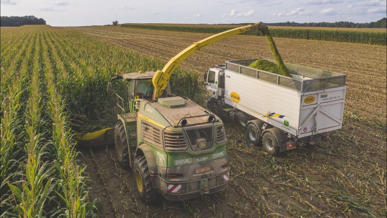 John Deere 9700i & Kemper 475 plus, 2x Tatra Phoenix, 7930, 6215R, JCB 427Eht