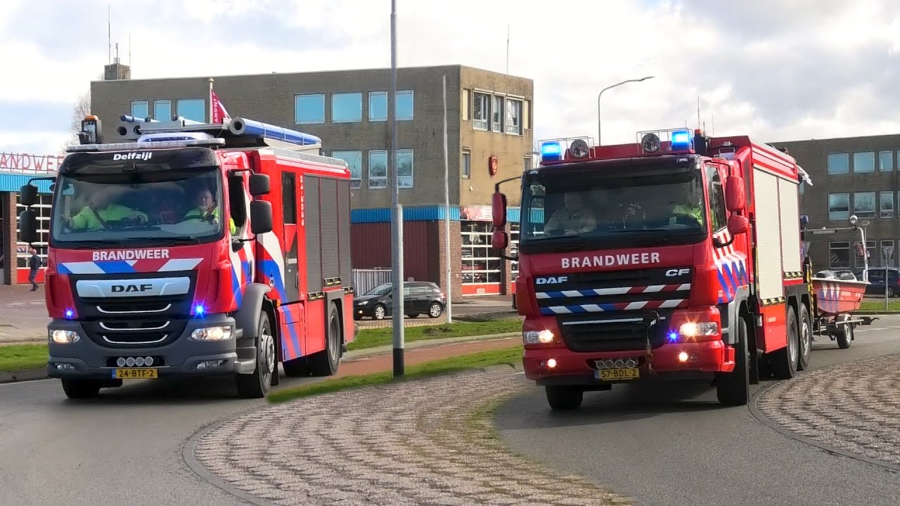 [27/02/23] Uitruk brandweer Delfzijl, TS 01-3033 & HV 01-3071 naar zinkend schip in Farmsum