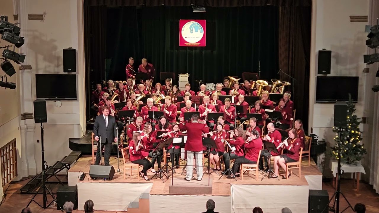Dechový orchestr města Hradce Králové - Alžbětínská serenáda (Ronald Binge)
