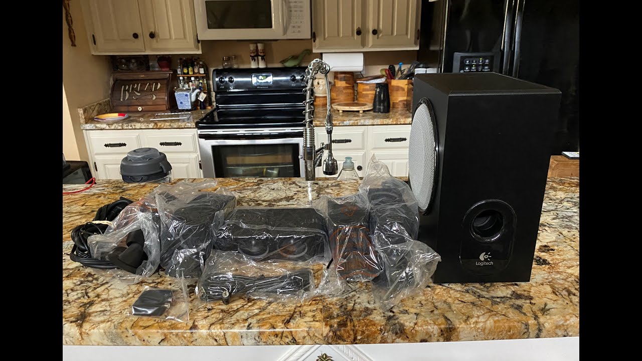 Logitech x-530 5.1 Channel surround sound PC computer speaker system