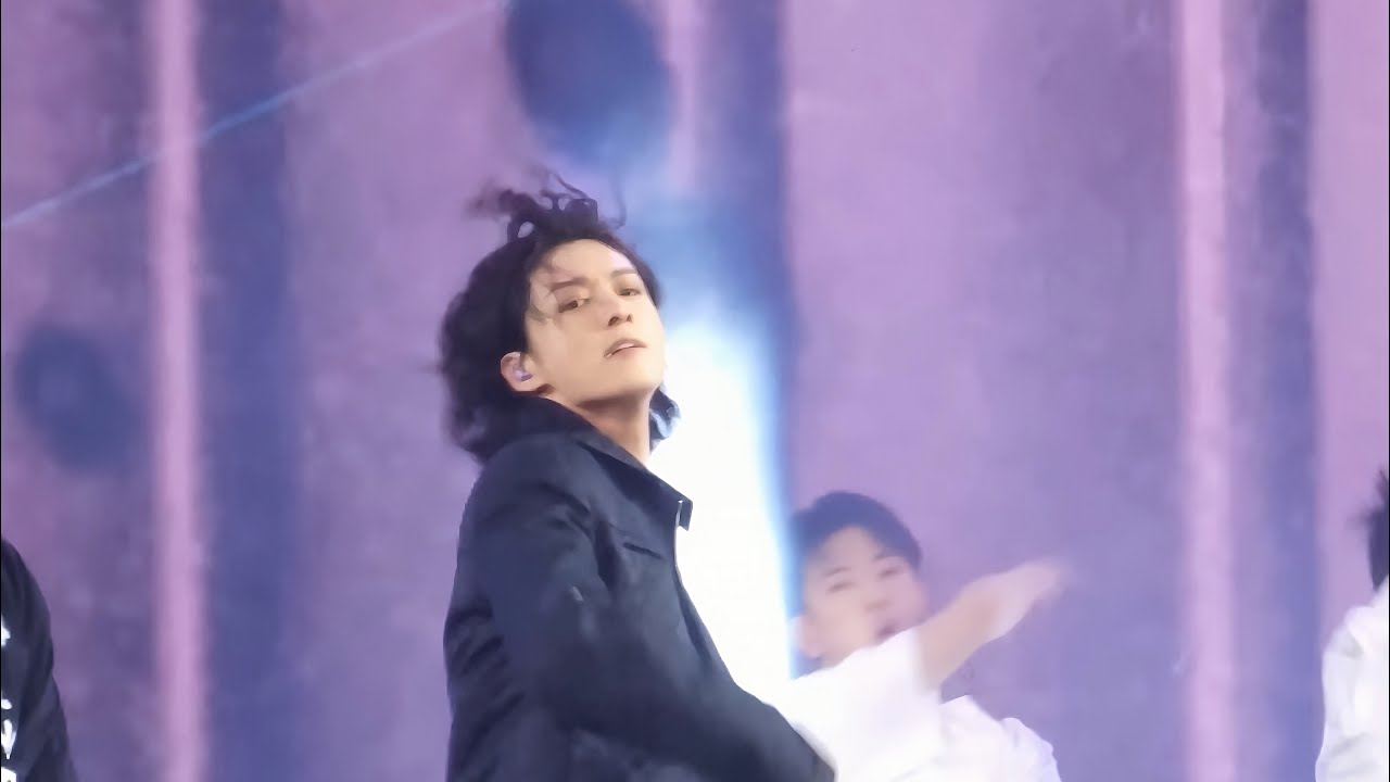 [4K세로직캠]  221015 달려라 방탄 ( RUN BTS ) Yet to Come in BUSAN  BTS JUNGKOOK FOCUS FANCAM 방탄소년단 정국