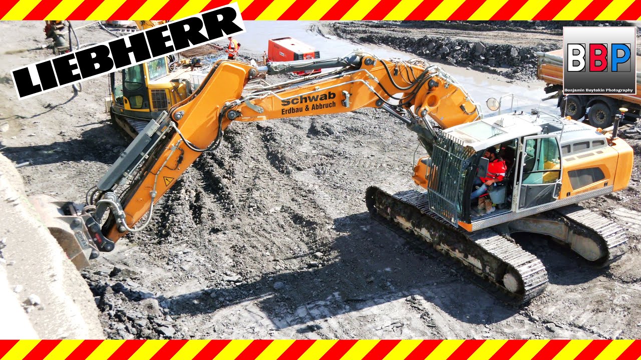 Liebherr R 926 m. Fräse u. Löffel, Synergiepark Allianz, Stuttgart, 30.09.2021.