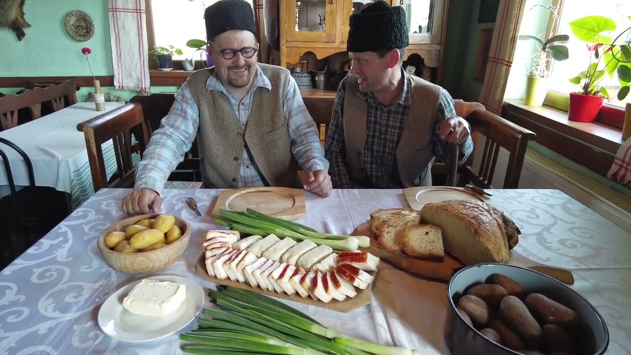 Az uzsonna id&eacute;n is folytat&oacute;dik..