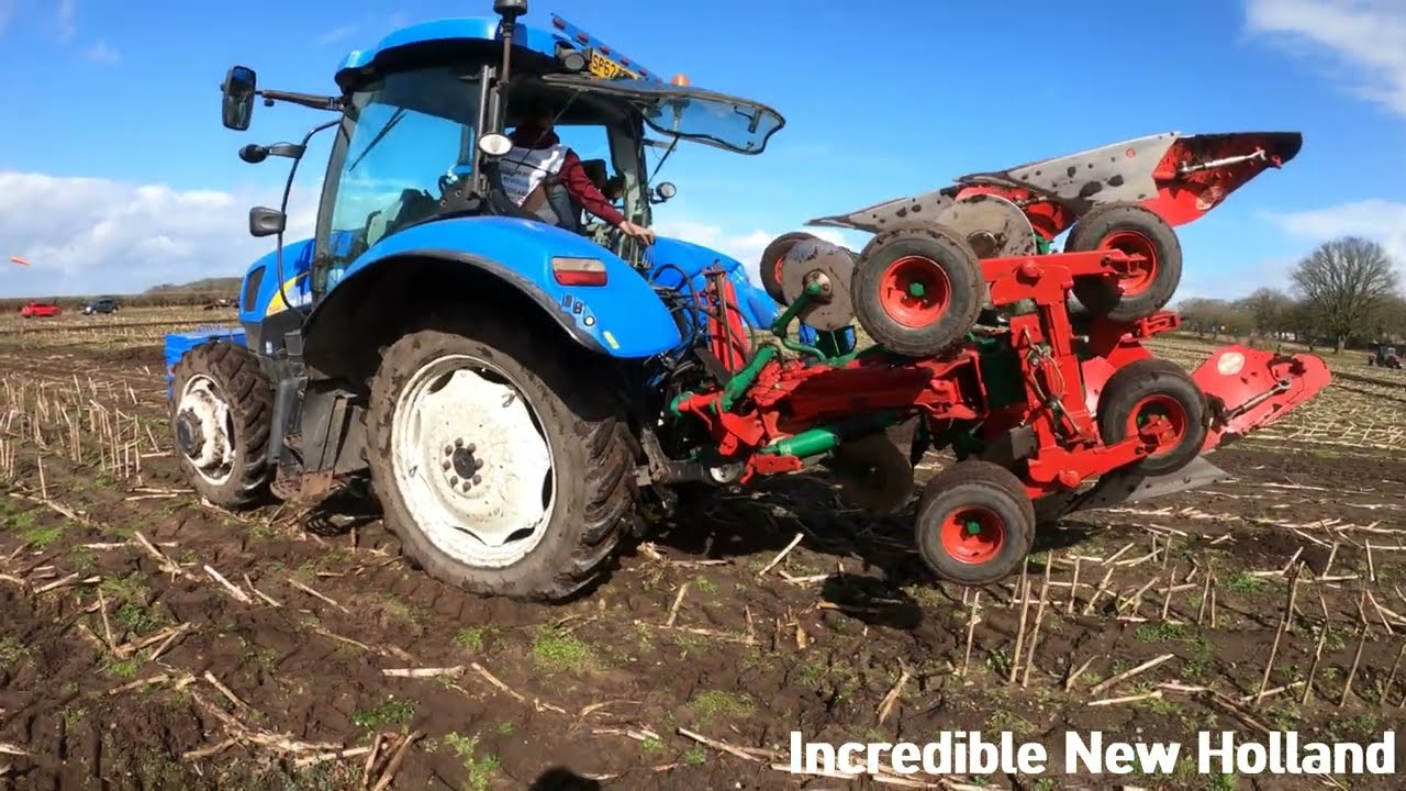 2012 New Holland T6040 4.5 Litre 4-Cyl Diesel Tractor (120 HP) with Kverneland Plough