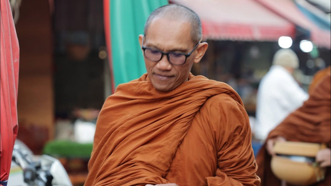 ฟังธรรมจากท่านครูบาปู ธรรมมะเนิบๆแต่เจาะใจ ฟังเอาเด้อ