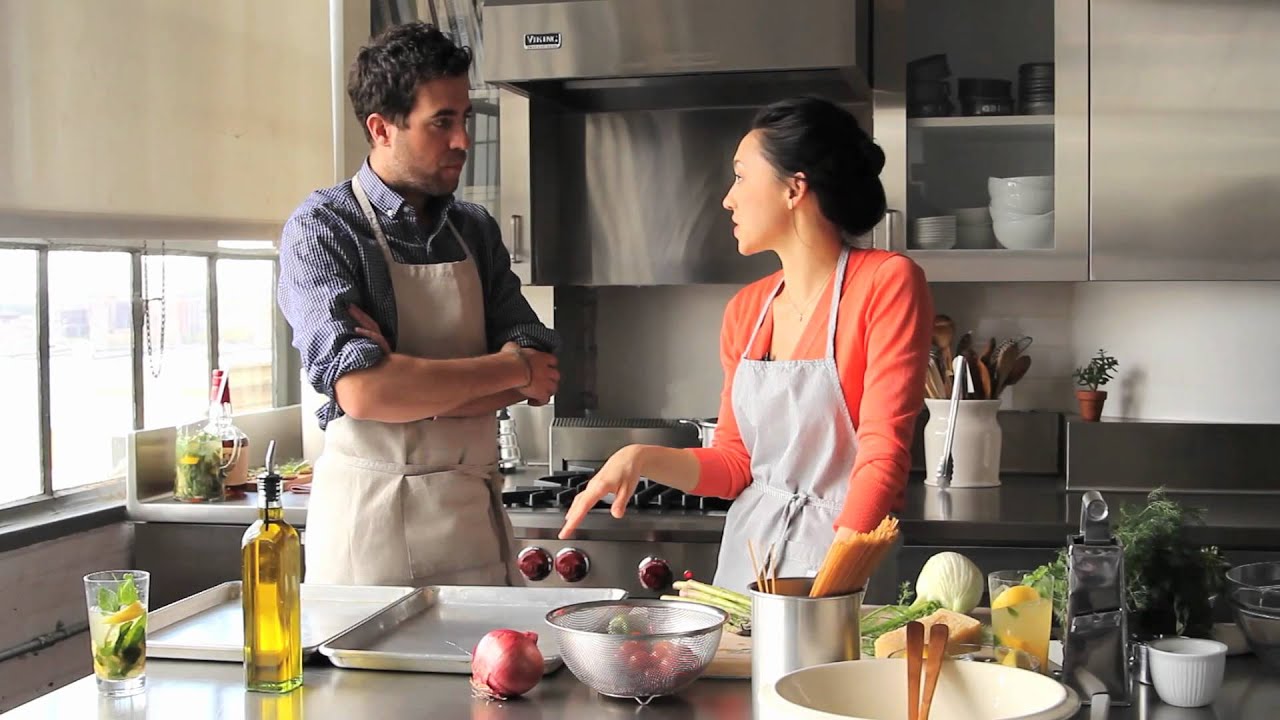 Watch: How To Make Martha Stewart's Perfect Spring Dinner