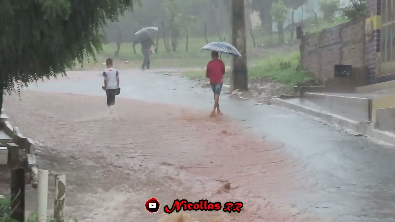Tour em Caculé em baixo de Chuva