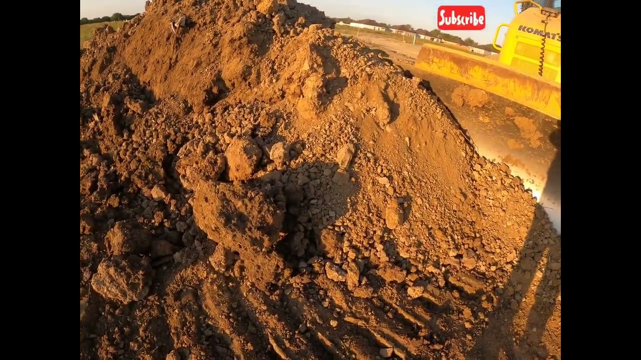 TIPS PARA APRENDICES COMO EMPUJAR UN MONTON DE TIERRA CON BULLDOZER KOMATSU 39